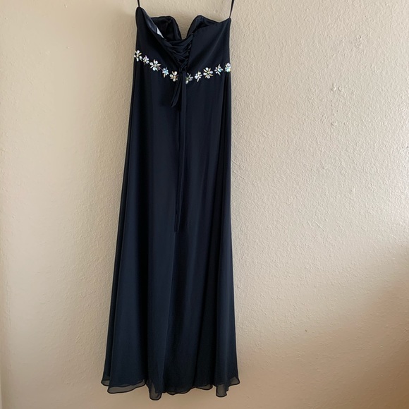 FIESTA Black Strapless Prom Dress with Scarf - Picture 4 of 7